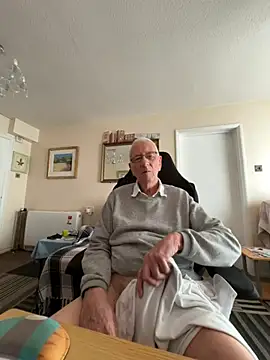 cutaboverest online show from February 8, 2026, 3:59 pm