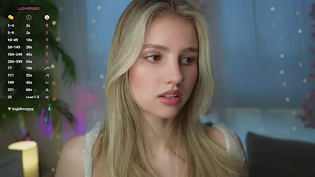 Fluffy-Angel online show from January 26, 2025, 7:53 am