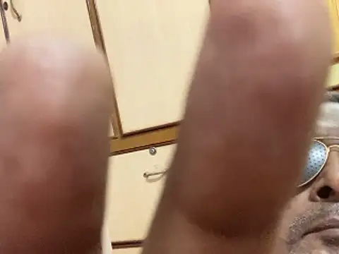 Snapshot of Lookin4Kinky_Partner chatting on November 21, 2025, 4:27 pm Lookin4Kinky Partner online show from November 21, 2025, 4:27 pm