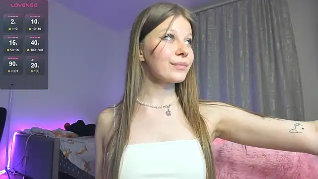 Snapshot of _eva_queen chatting on February 5, 2025, 6:48 pm eva queen online show from February 5, 2025, 6:48 pm