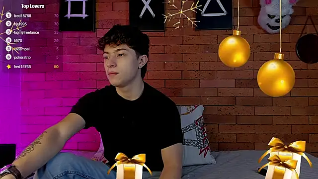 Ares Dickson online show from December 5, 2024, 6:43 am