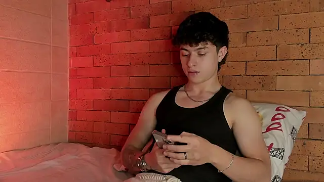 Ares Dickson online show from January 4, 2025, 2:35 am