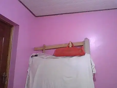 Snapshot of Tonedom chatting on October 16, 2025, 2:51 pm Tonedom online show from October 16, 2025, 2:51 pm