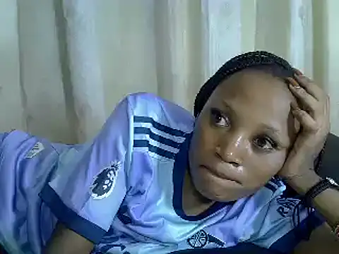 Snapshot of SpicyPetite chatting on February 15, 2025, 6:23 pm SpicyPetite online show from February 15, 2025, 6:23 pm