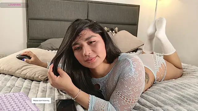 lady ni  online show from April 28, 2026, 1:27 pm