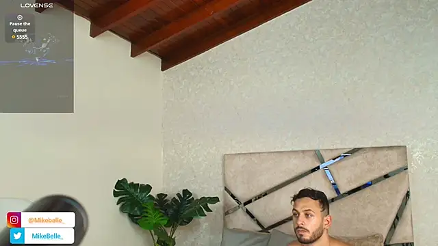 Snapshot of mike_belle chatting on December 24, 2024, 8:38 pm mike belle online show from December 24, 2024, 8:38 pm