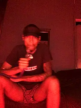 Snapshot of ZaddyBigDee chatting on March 9, 2025, 11:03 pm ZaddyBigDee online show from March 9, 2025, 11:03 pm