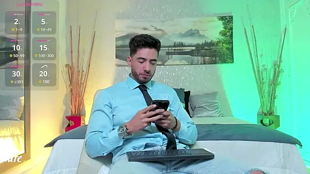 Snapshot of Nate_franco chatting on February 28, 2025, 12:32 am Nate franco online show from February 28, 2025, 12:32 am