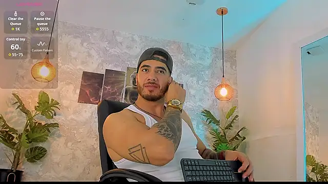 Snapshot of Nate_franco chatting on June 4, 2026, 4:07 am Nate franco online show from June 4, 2026, 4:07 am
