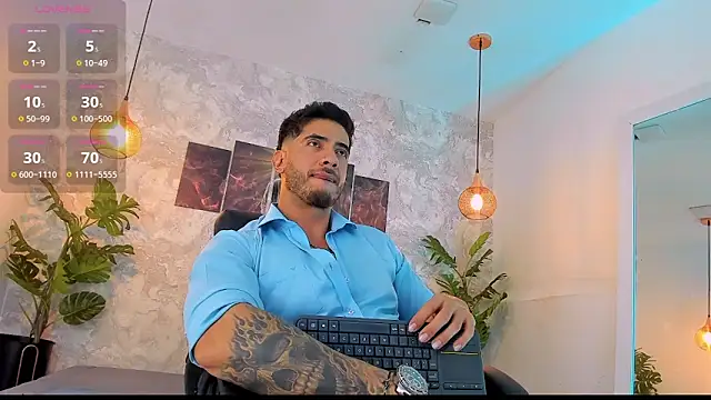 Snapshot of Nate_franco chatting on June 14, 2026, 4:14 am Nate franco online show from June 14, 2026, 4:14 am