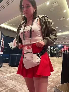 Snapshot of nerdynina chatting on January 23, 2025, 2:12 am nerdynina online show from January 23, 2025, 2:12 am