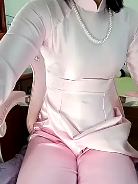    Erin    online show from January 12, 2026, 1:11 am