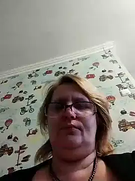 Forest-Lady online show from February 12, 2025, 1:16 pm