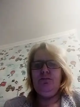 Forest-Lady online show from October 20, 2025, 3:01 pm