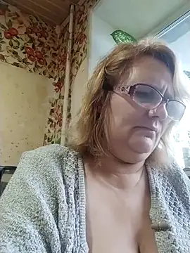 Forest-Lady online show from November 16, 2025, 10:43 am