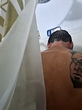 Snapshot of Robriguezxxx chatting on September 30, 2025, 12:59 am Robriguezxxx online show from September 30, 2025, 12:59 am