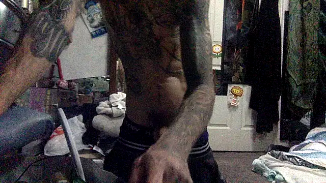 Robriguezxxx online show from May 1, 2026, 3:11 am