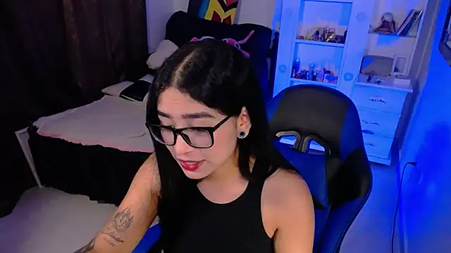 Snapshot of thalia_066 chatting on September 25, 2025, 8:45 pm thalia 066 online show from September 25, 2025, 8:45 pm