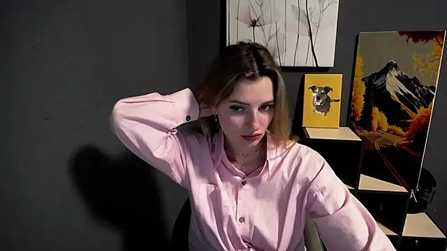 lady olivia  online show from June 6, 2026, 1:49 pm