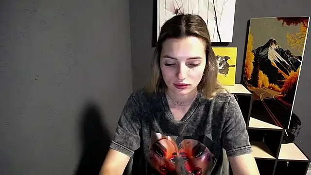 lady olivia  online show from June 9, 2026, 4:29 pm