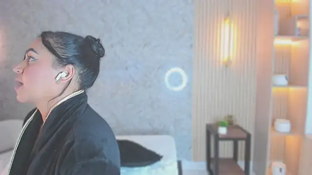 Snapshot of ximena_case chatting on October 6, 2025, 3:31 pm ximena case online show from October 6, 2025, 3:31 pm