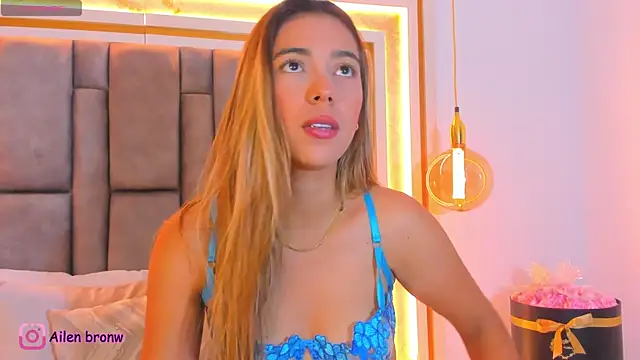 elianabrown online show from October 10, 2025, 10:20 pm