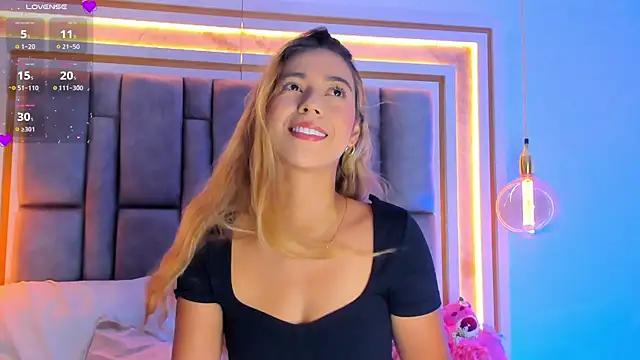 Snapshot of elianabrown chatting on July 2, 2026, 12:43 am elianabrown online show from July 2, 2026, 12:43 am