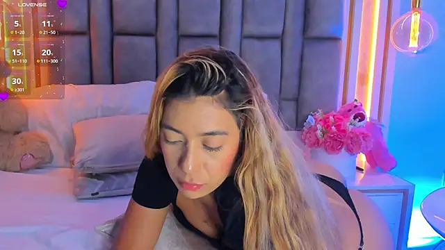 Snapshot of elianabrown chatting on July 2, 2026, 3:23 am elianabrown online show from July 2, 2026, 3:23 am