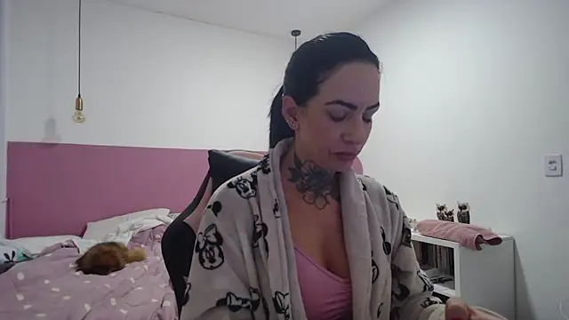 Snapshot of YasmimBrasil chatting on June 12, 2026, 6:01 am YasmimBrasil online show from June 12, 2026, 6:01 am