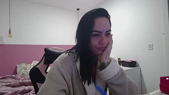 YasmimBrasil online show from July 22, 2026, 7:11 am
