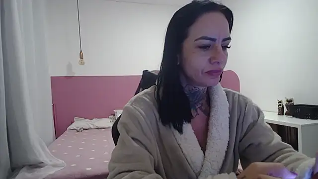 YasmimBrasil online show from July 31, 2026, 5:18 am