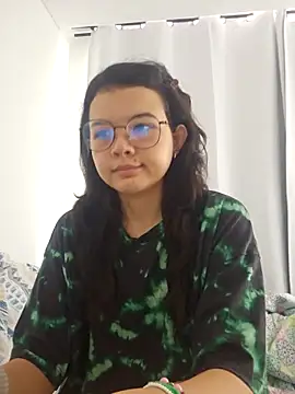 azumiichan online show from March 17, 2026, 3:04 pm