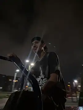 Snapshot of Drakoo_25 chatting on March 23, 2026, 3:32 am Drakoo 25 online show from March 23, 2026, 3:32 am