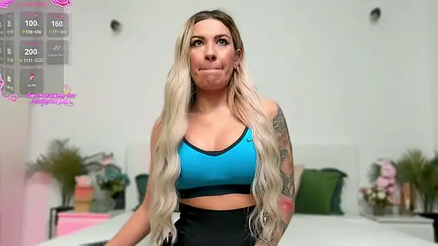 zoey marie online show from December 2, 2025, 3:29 pm