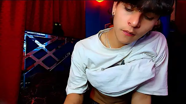 Snapshot of Luke_Howland chatting on September 8, 2025, 11:37 pm Luke Howland online show from September 8, 2025, 11:37 pm