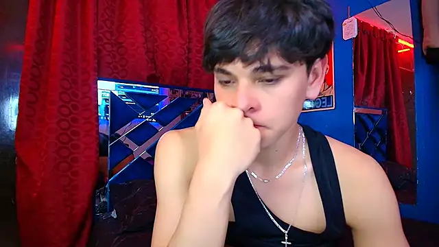 Snapshot of Luke_Howland chatting on October 28, 2025, 12:14 am Luke Howland online show from October 28, 2025, 12:14 am