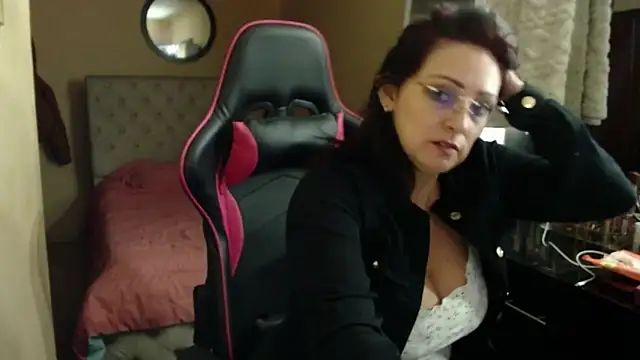 Carol Scottt online show from March 15, 2026, 3:40 pm