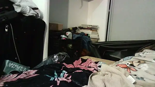 Snapshot of --D-a-D-D-y- chatting on January 30, 2025, 11:55 am --D-a-D-D-y- online show from January 30, 2025, 11:55 am