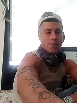 Snapshot of --D-a-D-D-y- chatting on February 15, 2025, 10:42 pm --D-a-D-D-y- online show from February 15, 2025, 10:42 pm