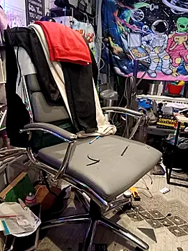 Snapshot of --D-a-D-D-y- chatting on September 13, 2025, 10:09 pm --D-a-D-D-y- online show from September 13, 2025, 10:09 pm