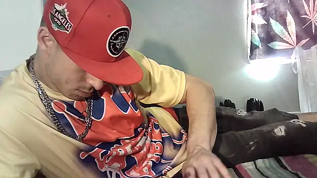 Snapshot of --D-a-D-D-y- chatting on October 4, 2025, 10:41 pm --D-a-D-D-y- online show from October 4, 2025, 10:41 pm