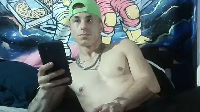 Snapshot of --D-a-D-D-y- chatting on January 12, 2026, 5:01 am --D-a-D-D-y- online show from January 12, 2026, 5:01 am