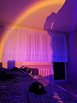 Snapshot of McdyllanXX chatting on March 5, 2025, 10:43 pm McdyllanXX online show from March 5, 2025, 10:43 pm