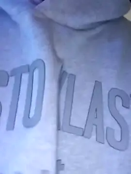 Snapshot of McdyllanXX chatting on February 6, 2026, 3:04 pm McdyllanXX online show from February 6, 2026, 3:04 pm