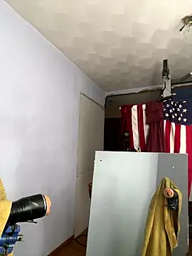 Snapshot of Brando2585 chatting on January 13, 2026, 3:01 am Brando2585 online show from January 13, 2026, 3:01 am