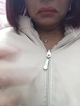 Snapshot of Mishka__ chatting on June 12, 2026, 9:57 pm Mishka online show from June 12, 2026, 9:57 pm