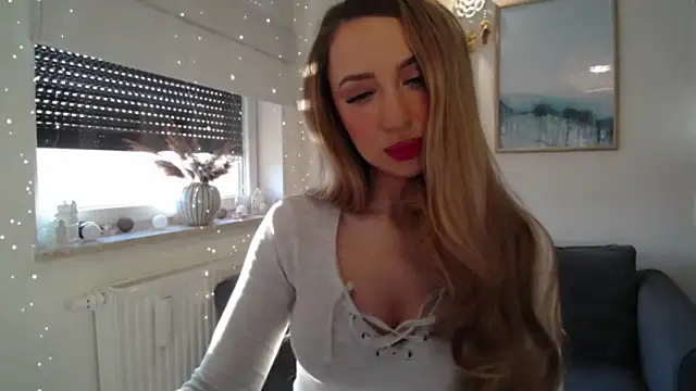 JulietteDiamond online show from February 2, 2026, 7:18 am