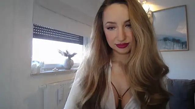 JulietteDiamond online show from March 9, 2026, 3:16 pm