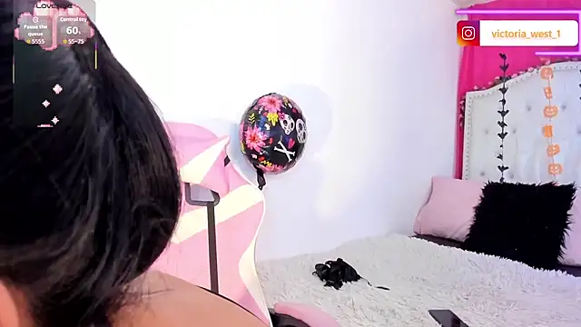 Victoria west online show from October 23, 2025, 12:37 pm