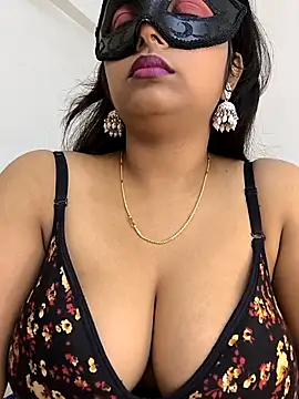 Snapshot of Lovley_Eesha chatting on April 14, 2026, 5:30 pm Lovley Eesha online show from April 14, 2026, 5:30 pm